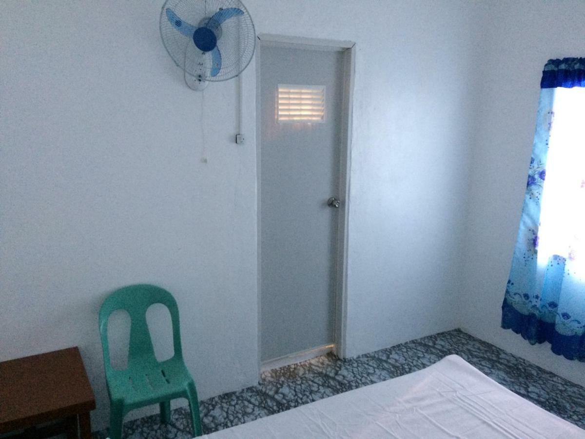 אל נידו Bucana Beachfront Guesthouse מראה חיצוני תמונה